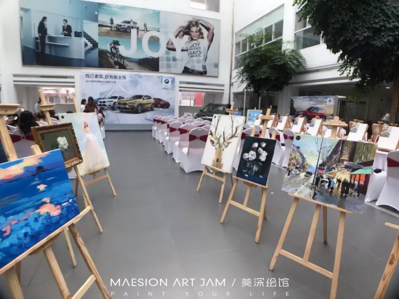 美深繪館寶馬女性魅力團建沙龍現場(chǎng)1